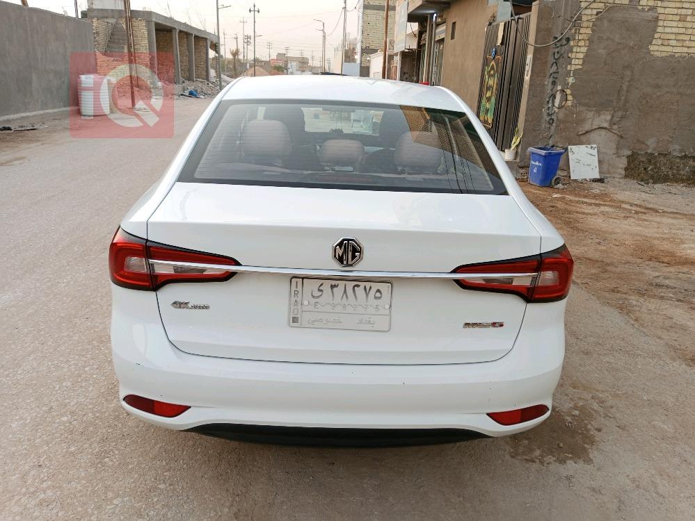 MG 5